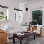 Senaria أناكابْري