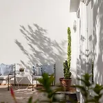 Senaria فندق