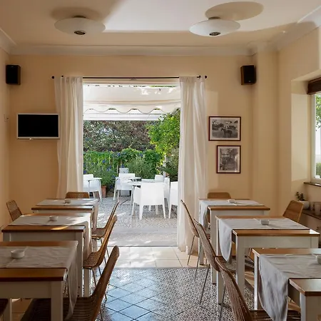 Hotel Senaria 3*