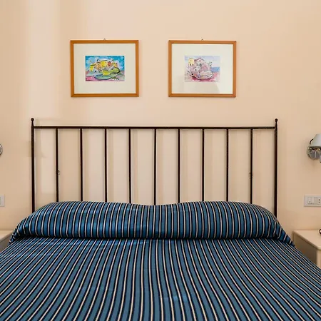 Senaria Szálloda 3*