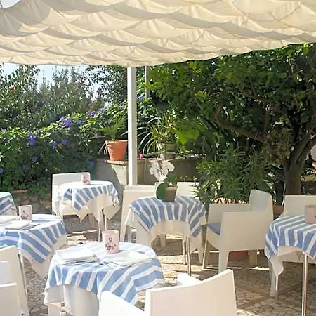 فندق Senaria 3*